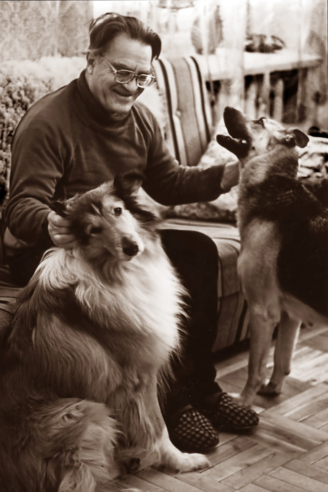 Академик Казначеев В.П.(1924-2014)