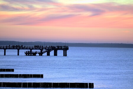 Балтийский вечер выходного дня.....