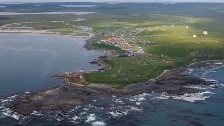 Остров Беринга. с.Никольское с борта Ми8.