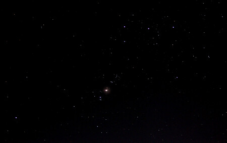 Пояс и меч Ориона, а также туманность.