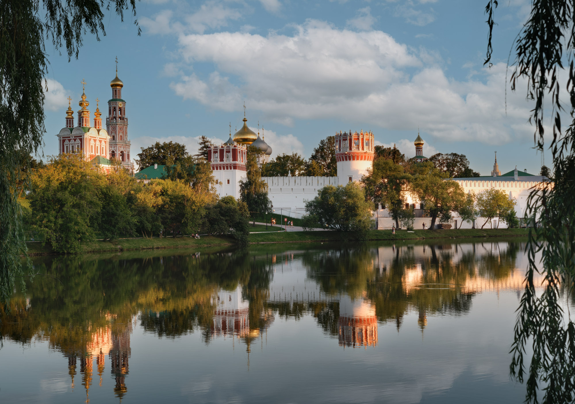 Тишина старых стен