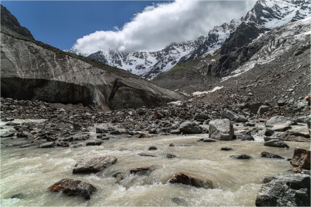 Ледник Шаурту