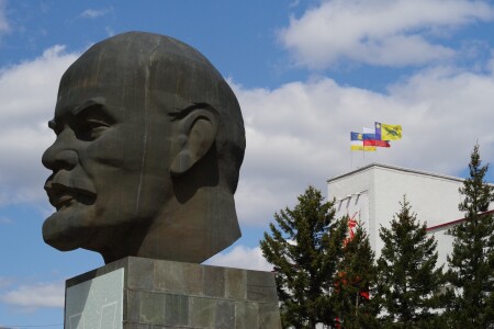 Из прошлого в будущее