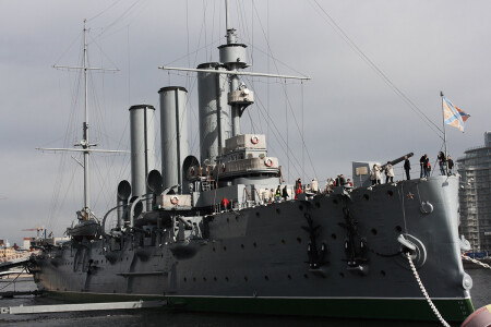 Что тебе снится, крейсер Аврора...