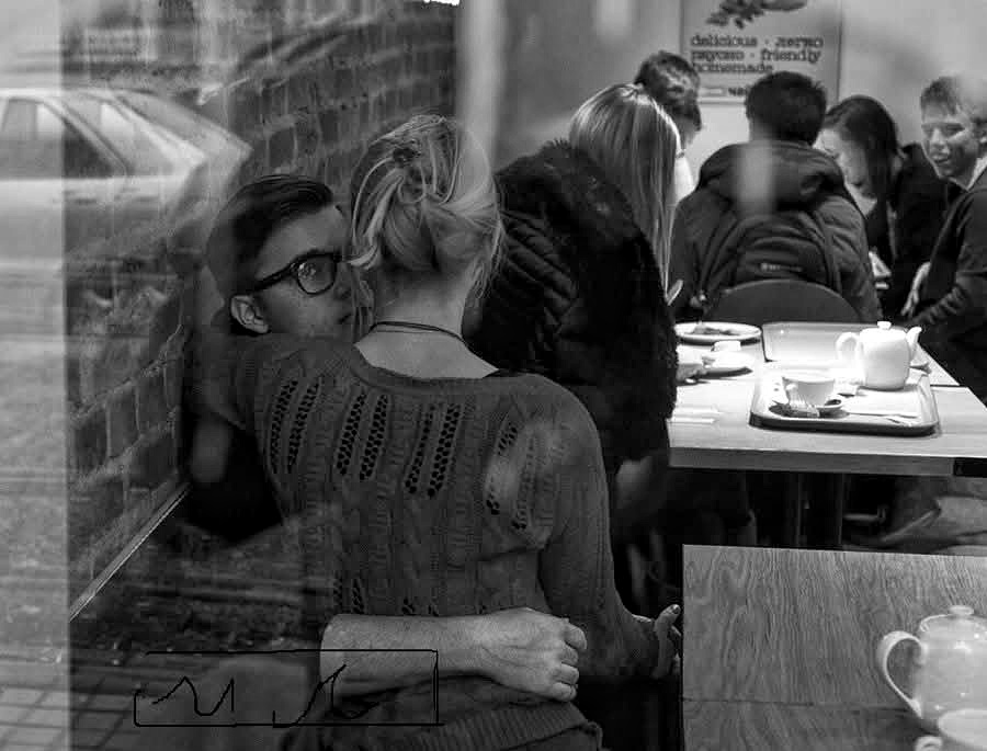 Мимо проХОДИЛА