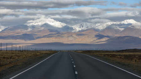 Утро. Чуйский тракт...