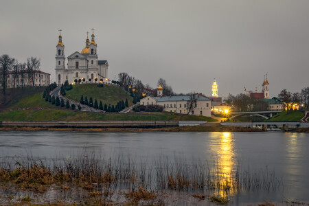 г. Витебск , сгонял на выходных 40 часов на всё , 18 туда и обратно на дорогу, 22 часа сам город) 