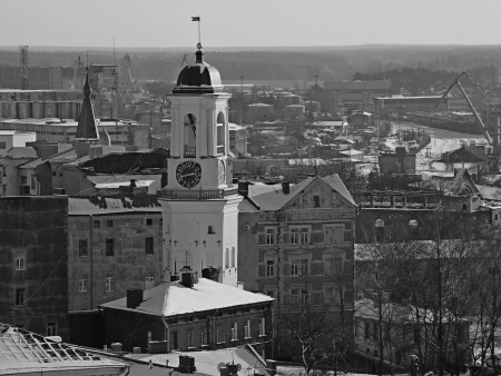 Выборг. Часовая башня. Вид с замка.