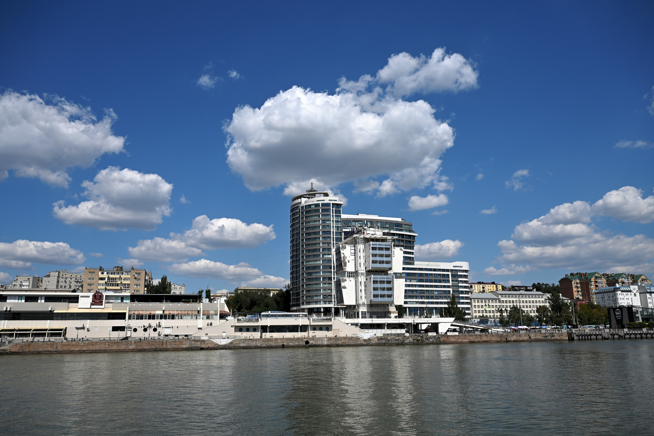 с азиатского берега