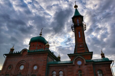 Красная мечеть в Татарской слободе Томска