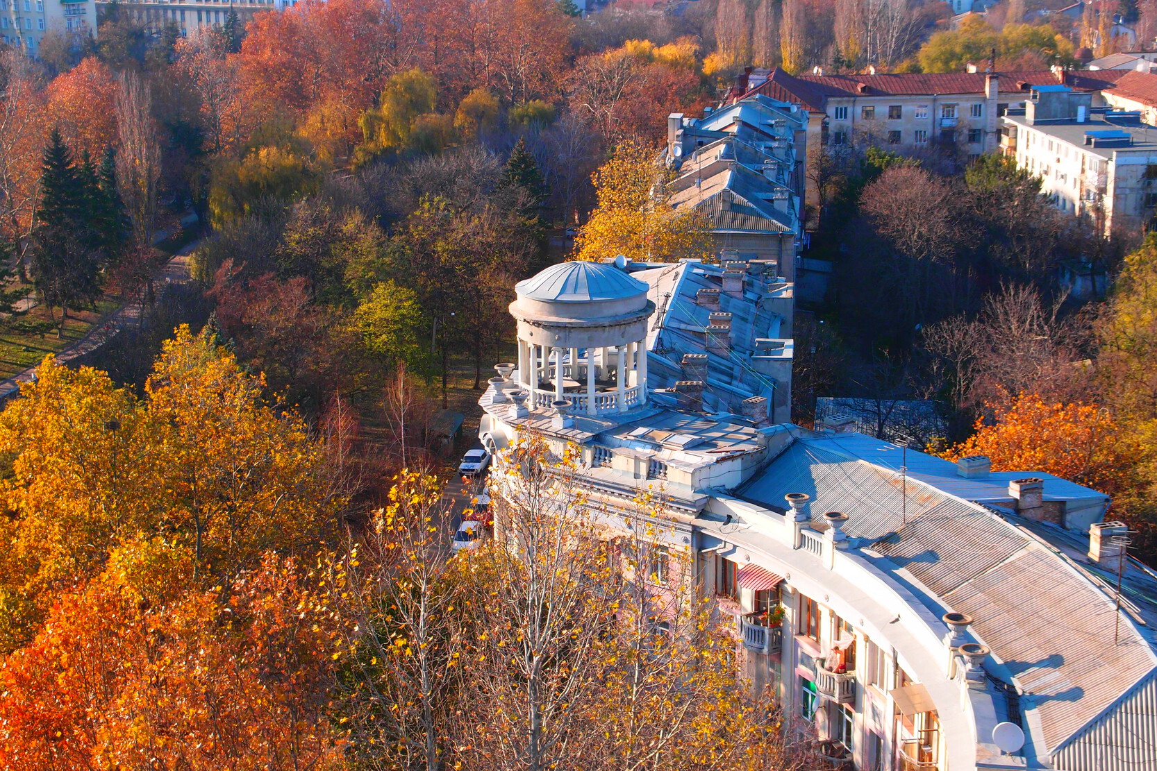 Тёплая зима, центр Симферополя