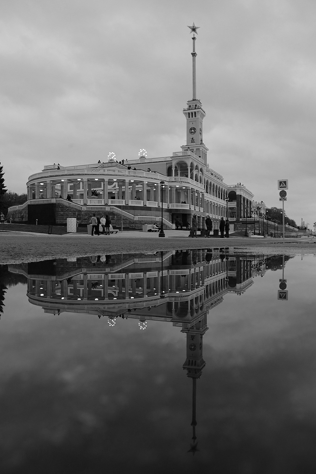 Москва порт пяти морей.