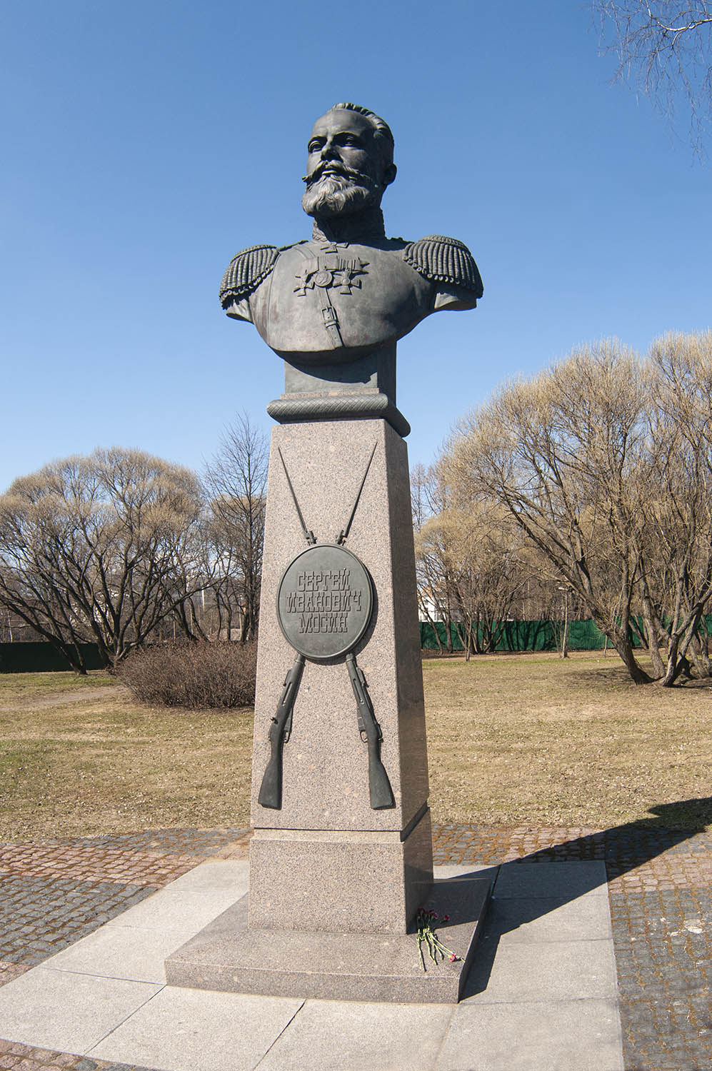 Сестрорецк. Памятник Мосину.