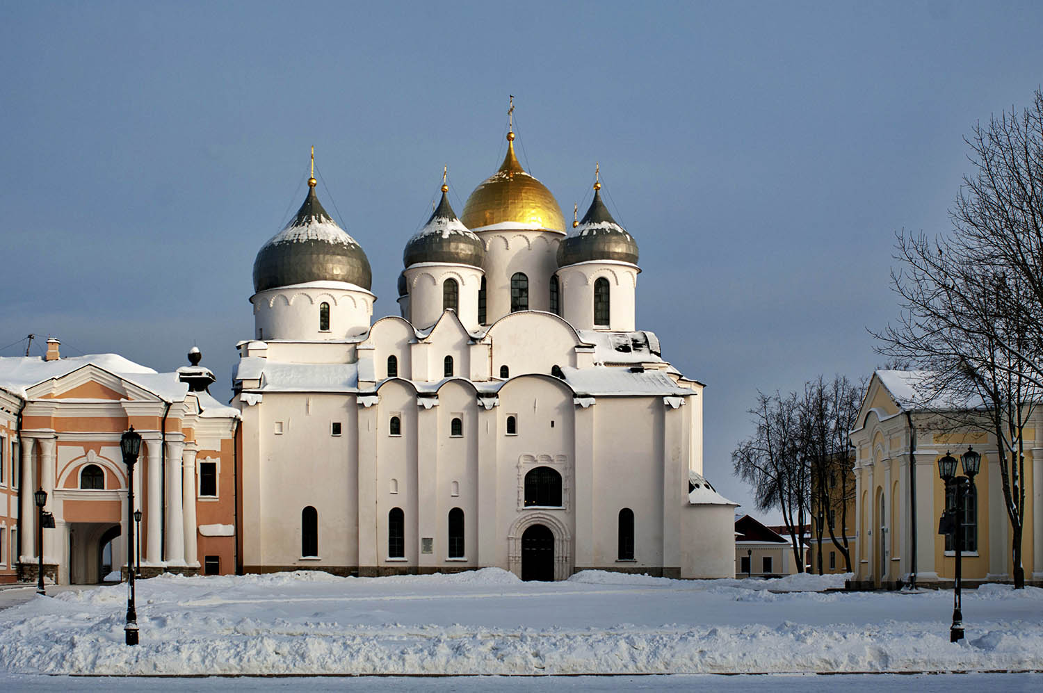 Софийский собор в Великом Новгороде (теперь днем)