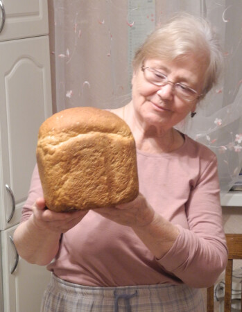 Оцените-хлеб выпекаем дома...