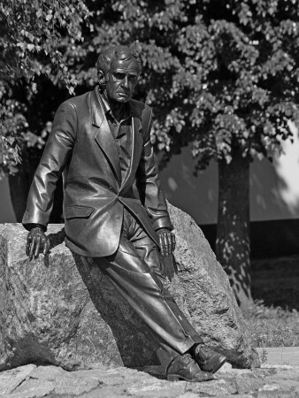 Себеж. Зиновий Гердт.