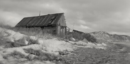 Старый дом у моря