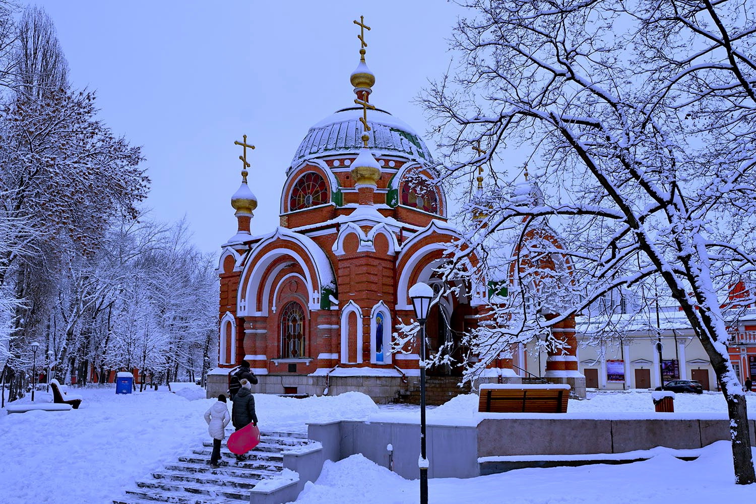Часовня св. ПЕТРА и ПАВЛА в снежном убранстве.