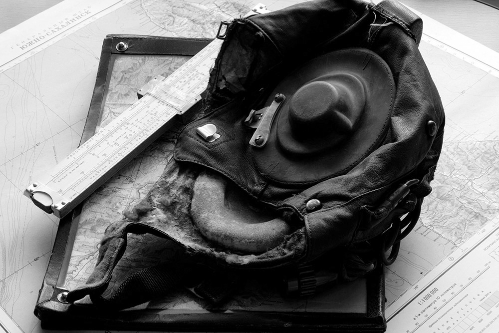 "Заправлены в планшеты космические карты..."