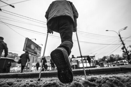 на переХОДЕ