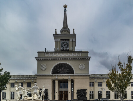 "Хоровод" на ЖД Вокзале