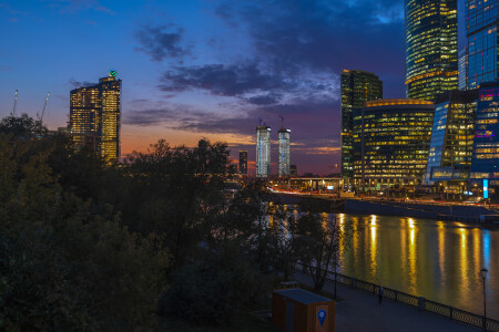 Москва-сити. Осень 2024-го года.