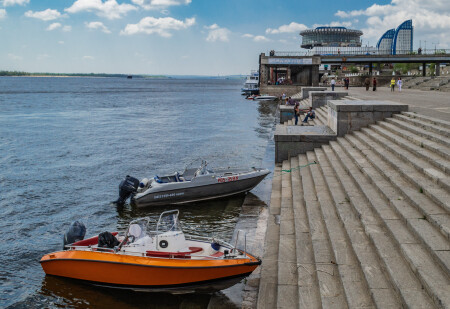 На прибержной границе