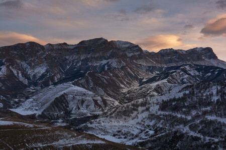 Вечер в горах