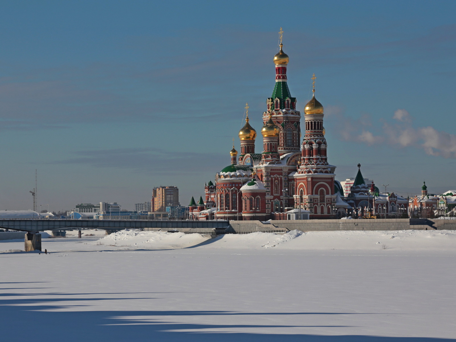 «Йошкар-Ола» раздел «Архитектура. Памятники. Интерьер, Городской пейзаж, Путешествия. Туризм». «Благовещенский Собор»