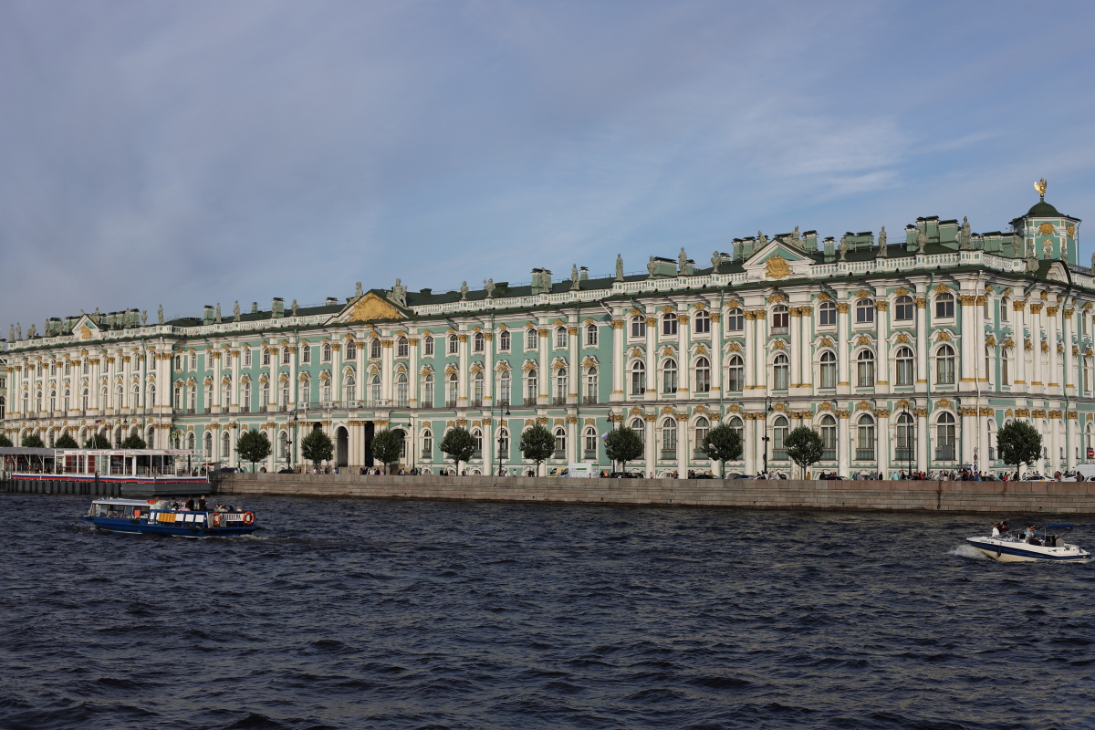 Санкт-Петербург.