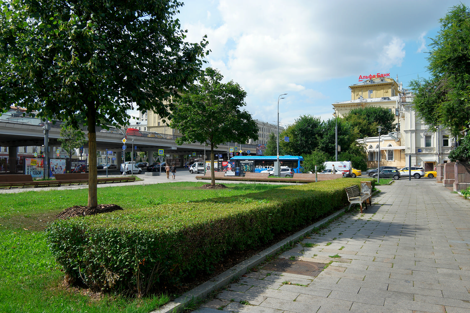 Самотёчная площадь
