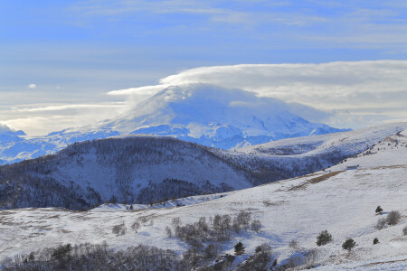 Вид на Эльбрус