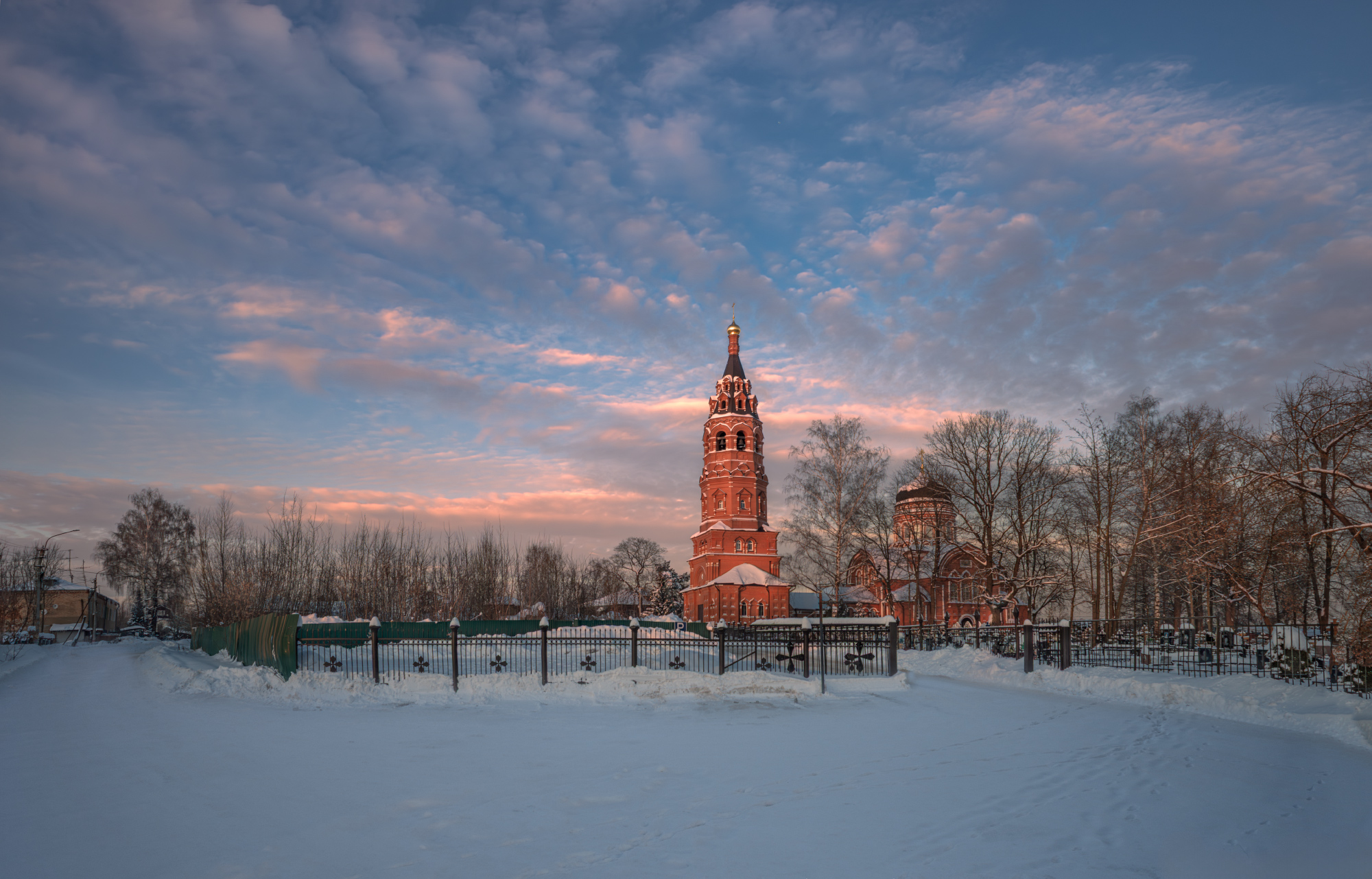 вечер у храма Вознесения
