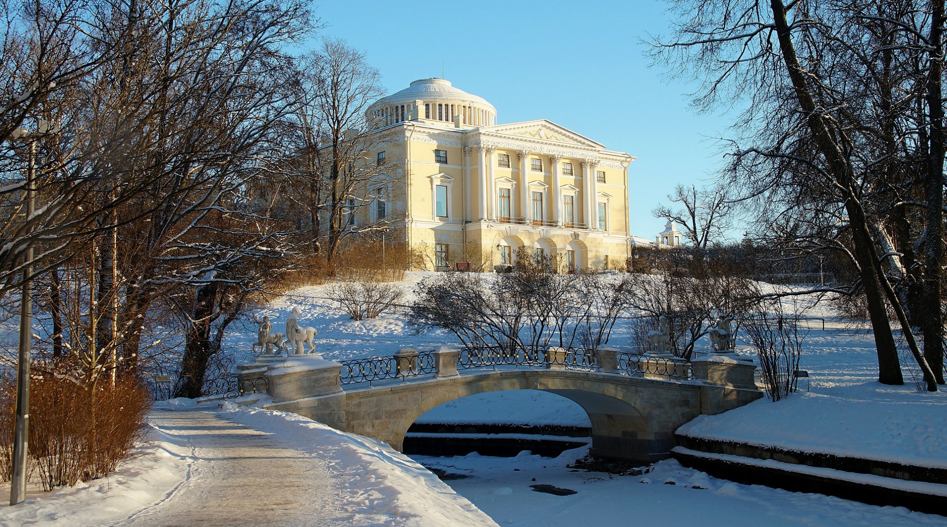 Павловский парк