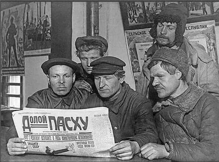 БЕЗБОЖНИКИ. А земляки не верили ни единому слову власти...