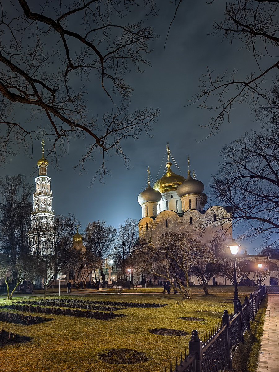 вечерний Новодевичий