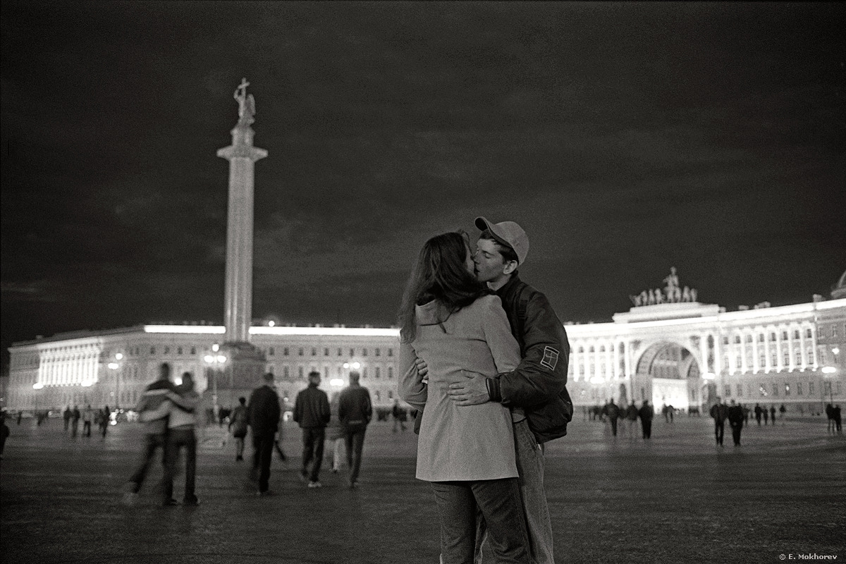 «Дворцовая площадь. С-Пб., 2003.» раздел «Жанр». «»
