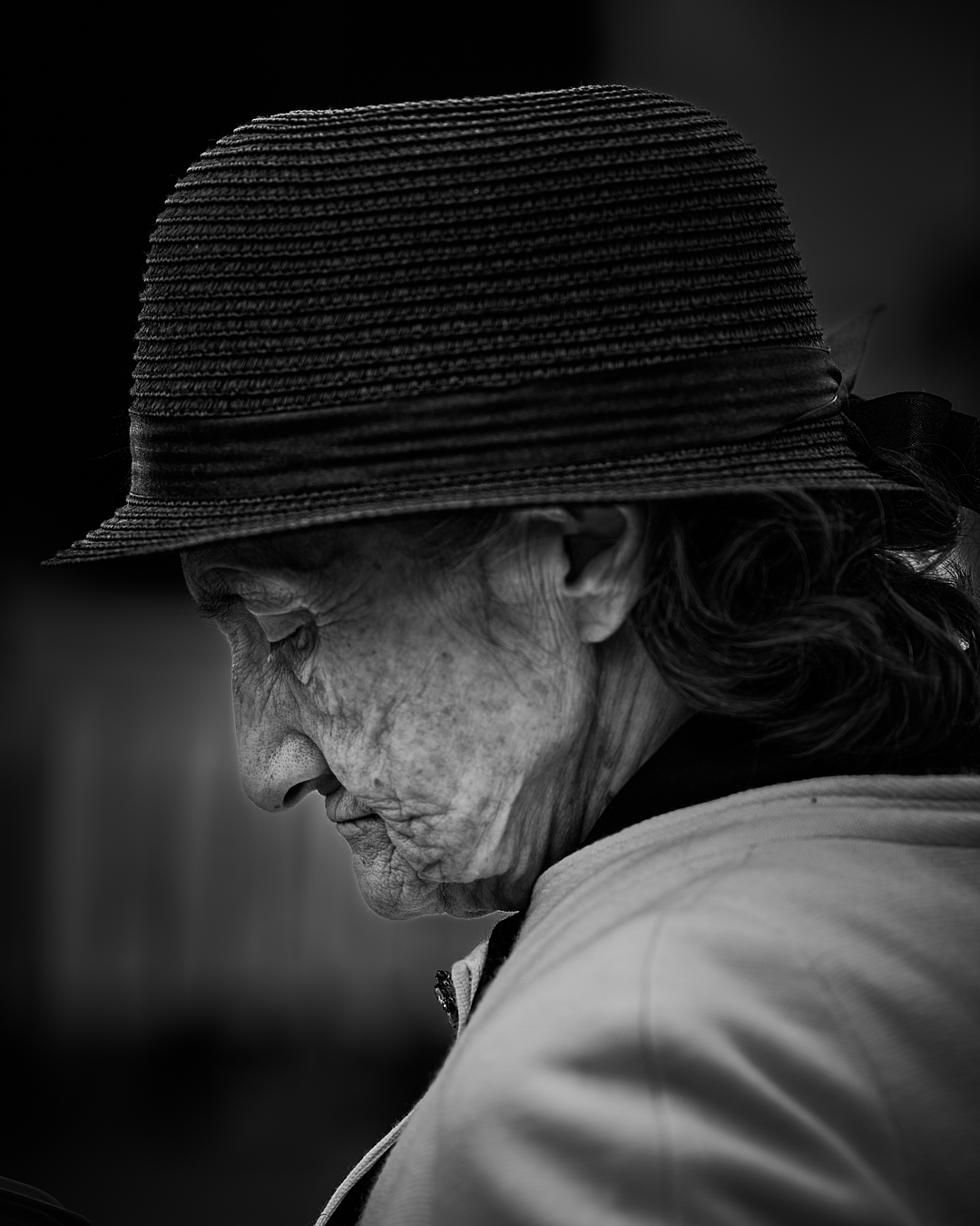 «BW» раздел «Жанр». «»