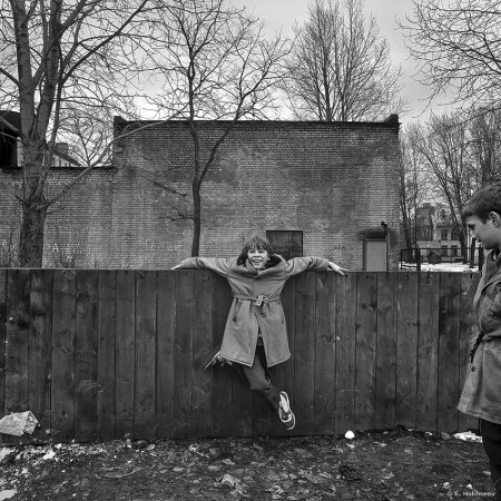 Спортплощадка у интерната. Улица Глухая Зеленина, Ленинград, март 1990.