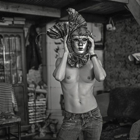 Олеся в венецианской маске. C-Пб., 2013.