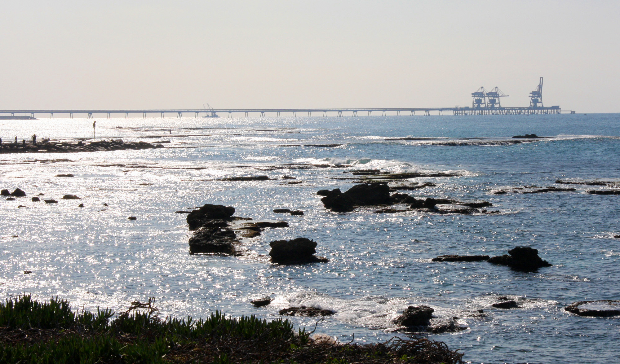 «Тель-Авив. Пирс» раздел «Рассветы. Закаты, Репортаж, Путешествия. Туризм». «Мой блог на Ютубе http://youtube.com/user/PetrovDesign5Моя страничка на Кинопоиске http://kinopoisk.ru/name/3394480Моя страничка на ВК https://vk.com/petrovdesign»