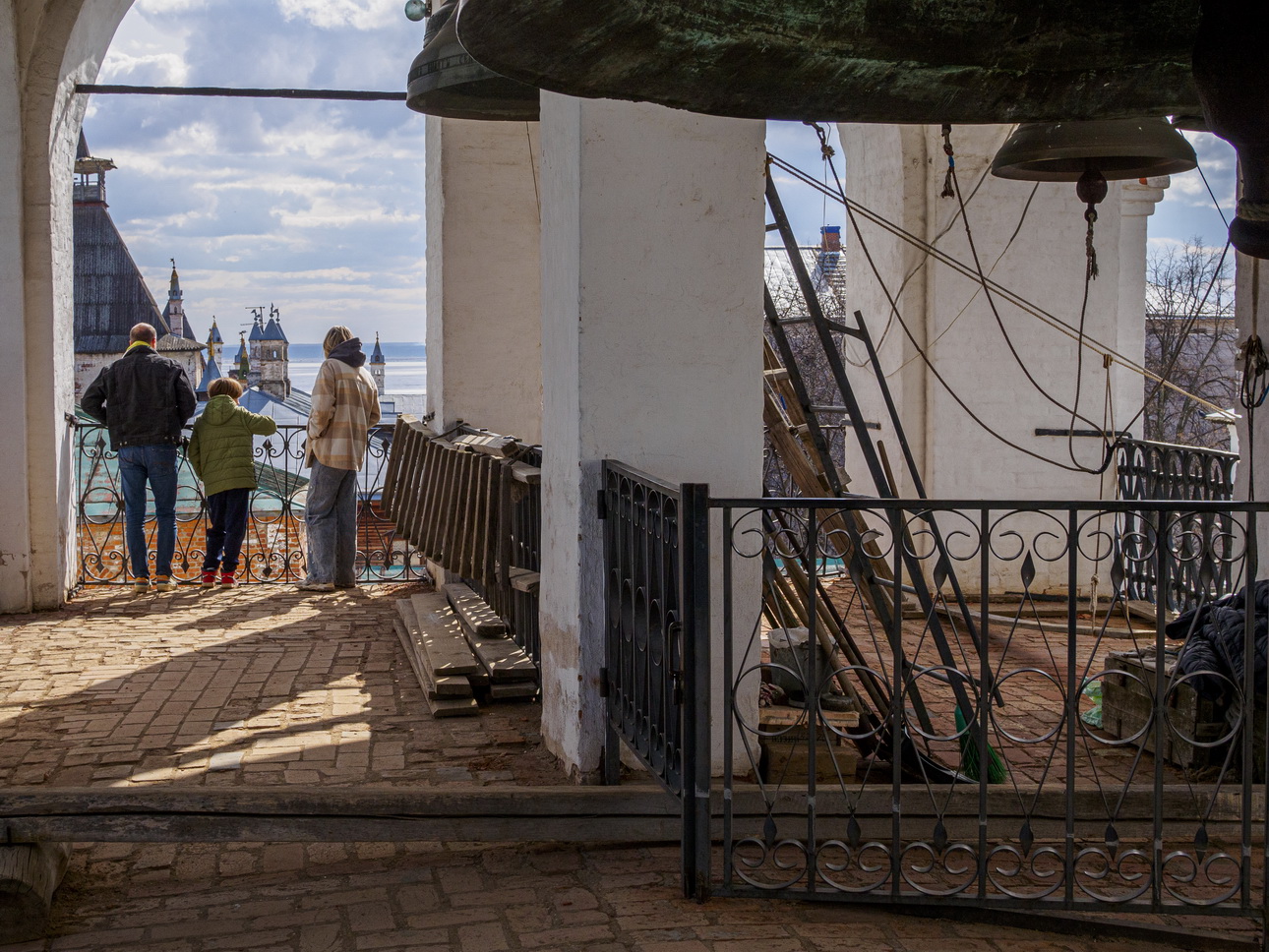 «Звонница Ростова» раздел «Архитектура. Памятники. Интерьер, Репортаж, Городской пейзаж». «Легендарная звонница Ростова Великого»
