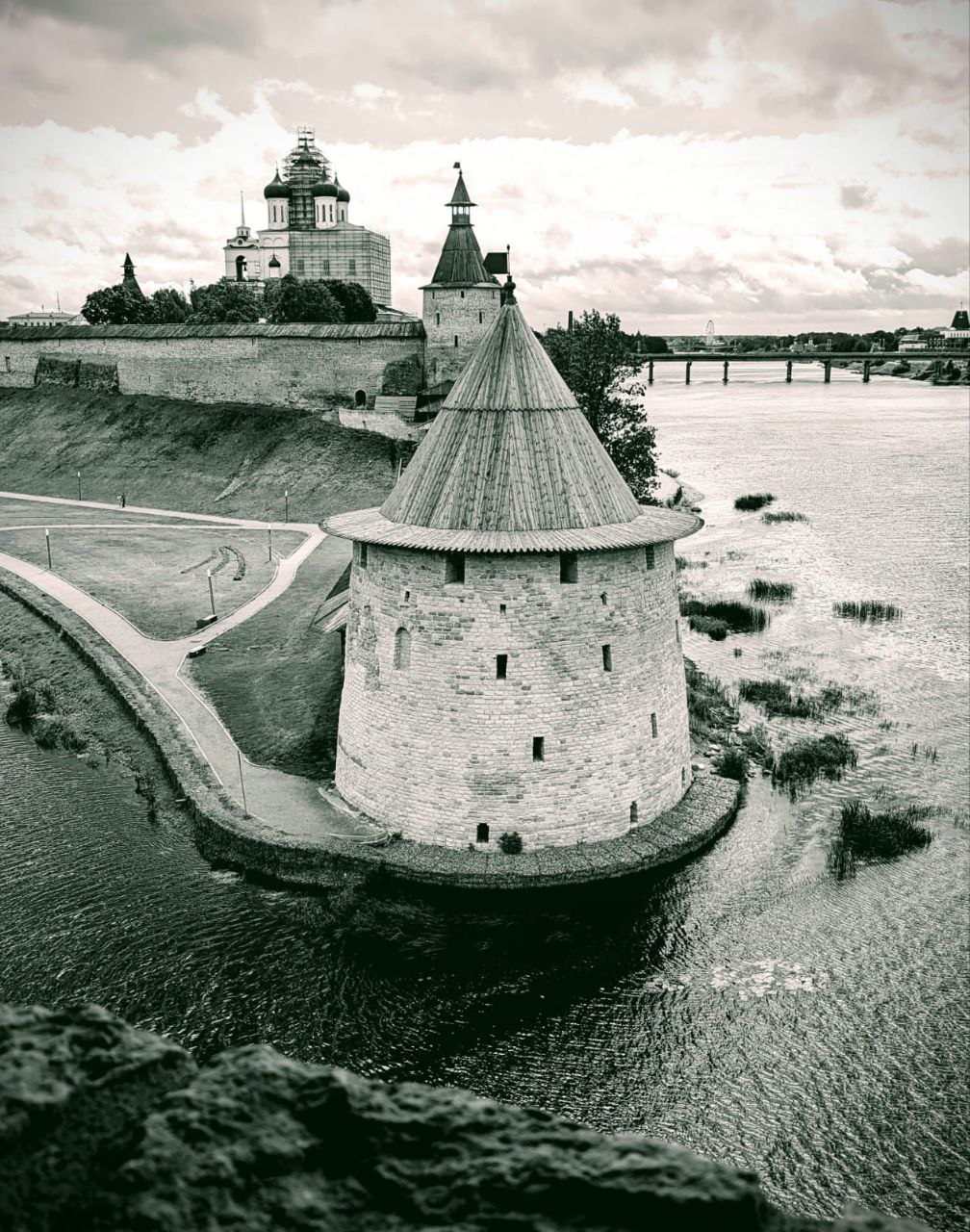 «Псковский кремль» раздел «». «»