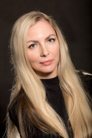 Полина