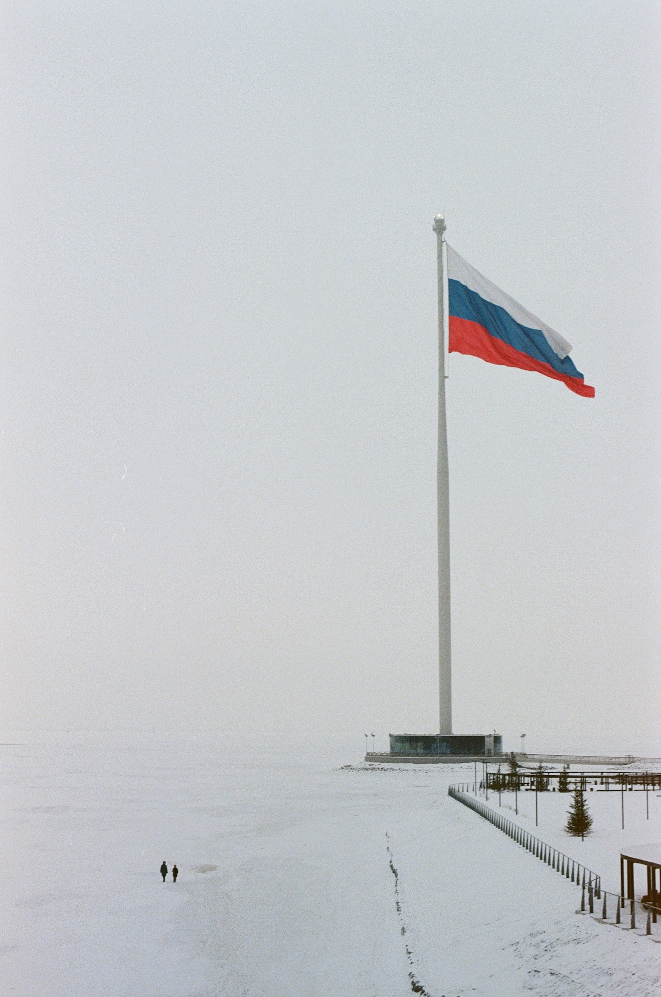 «Масштаб» раздел «Городской пейзаж». «Olympus OM-1 + Zuiko 50mm f/1.8. Пленка Fujifilm 200»