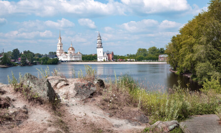 Невьянская наклонная башня.
