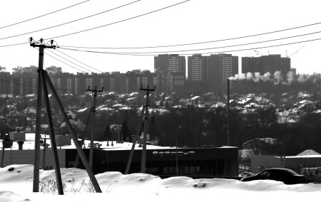 Город наступает...