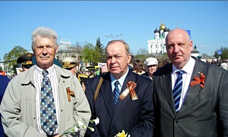 СОВРЕМЕННИКИ
