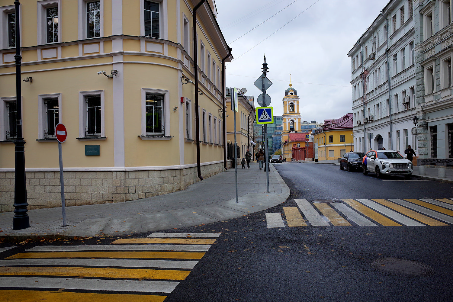 «Рождественка» раздел «Городской пейзаж». «Улица Рождественка в Москве. Октябрь 2024.»