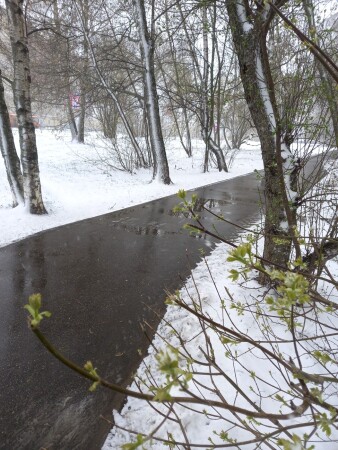 Апрель